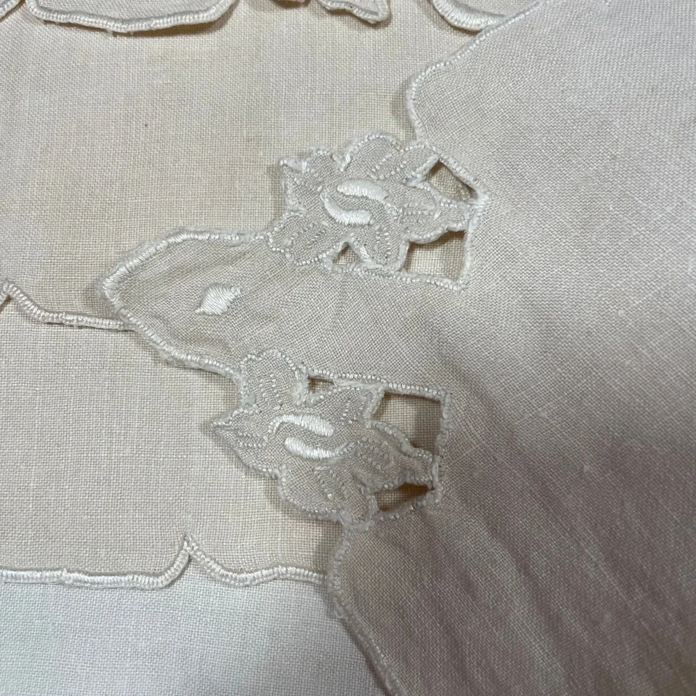 Vintage Linen Cocktail Napkins Set of 7 Beige Floral Cutwork Scalloped Edge